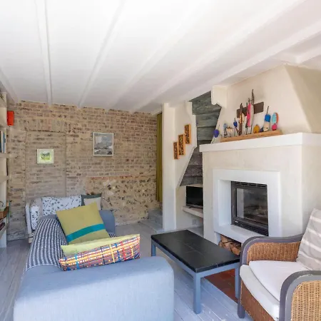 Entre Et Jardin By Interhome * Saint-Pierre-en-Port